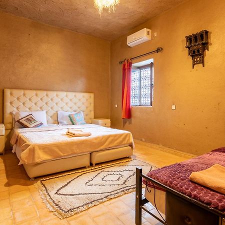 Auberge Sahara Garden Lac Yasmins Esterno foto