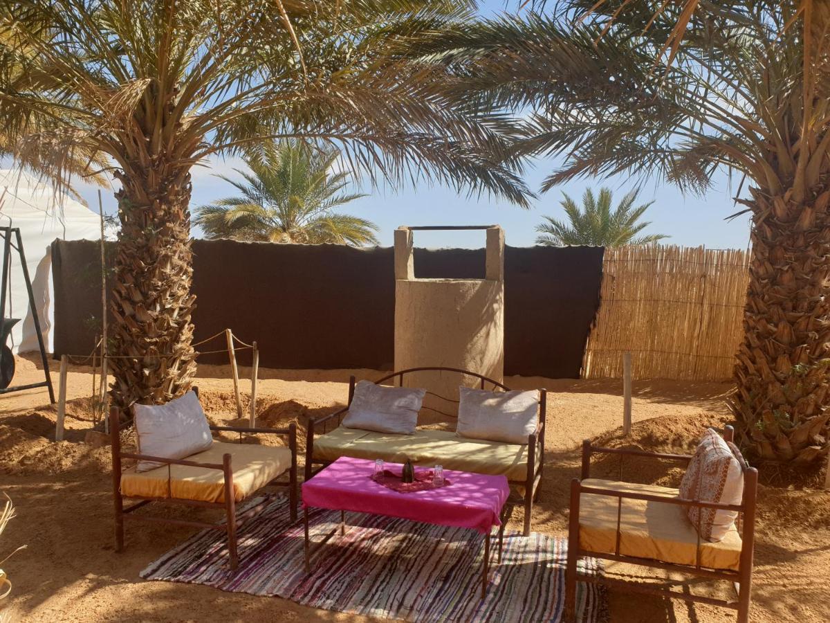 Auberge Sahara Garden Lac Yasmins Esterno foto