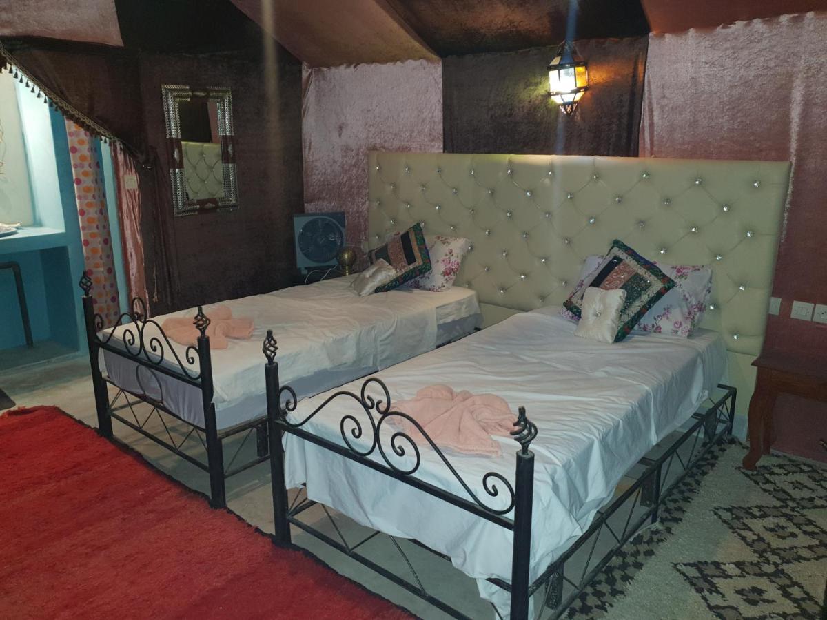 Auberge Sahara Garden Lac Yasmins Esterno foto