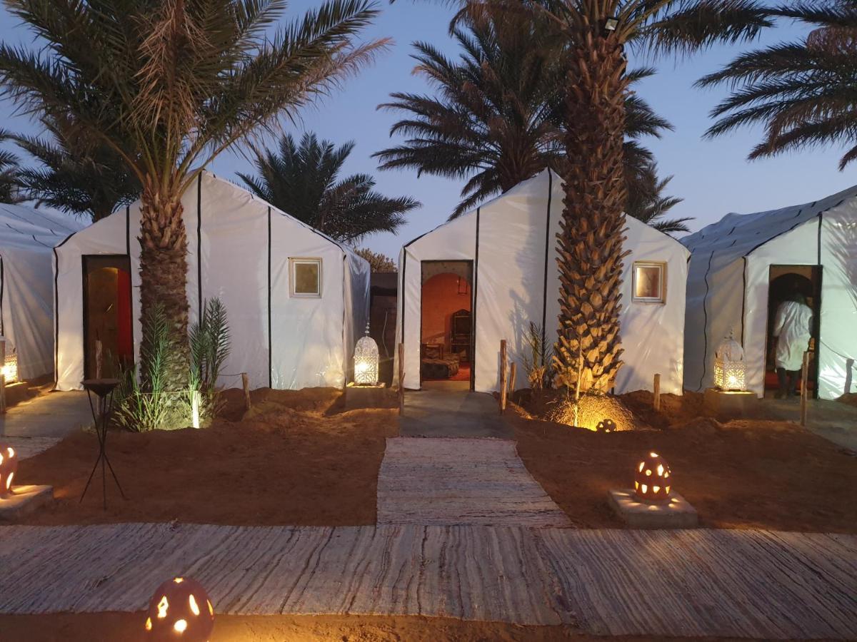 Auberge Sahara Garden Lac Yasmins Esterno foto
