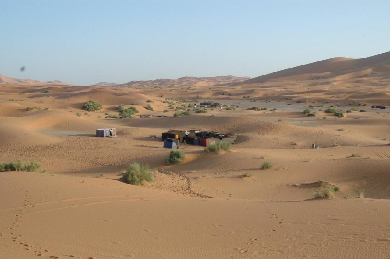 Auberge Sahara Garden Lac Yasmins Esterno foto