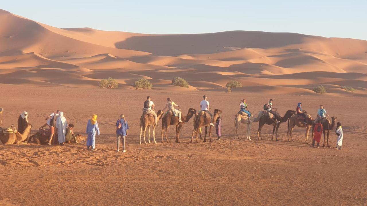 Auberge Sahara Garden Lac Yasmins Esterno foto