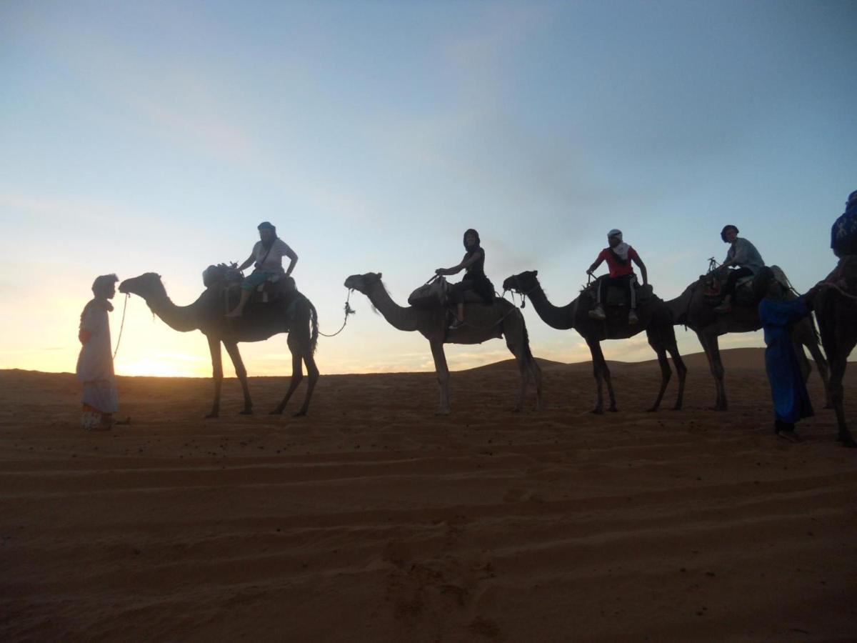 Auberge Sahara Garden Lac Yasmins Esterno foto