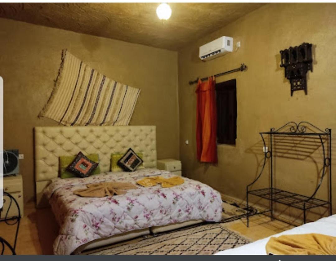Auberge Sahara Garden Lac Yasmins Esterno foto