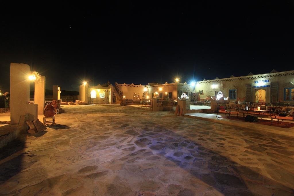 Auberge Sahara Garden Lac Yasmins Esterno foto