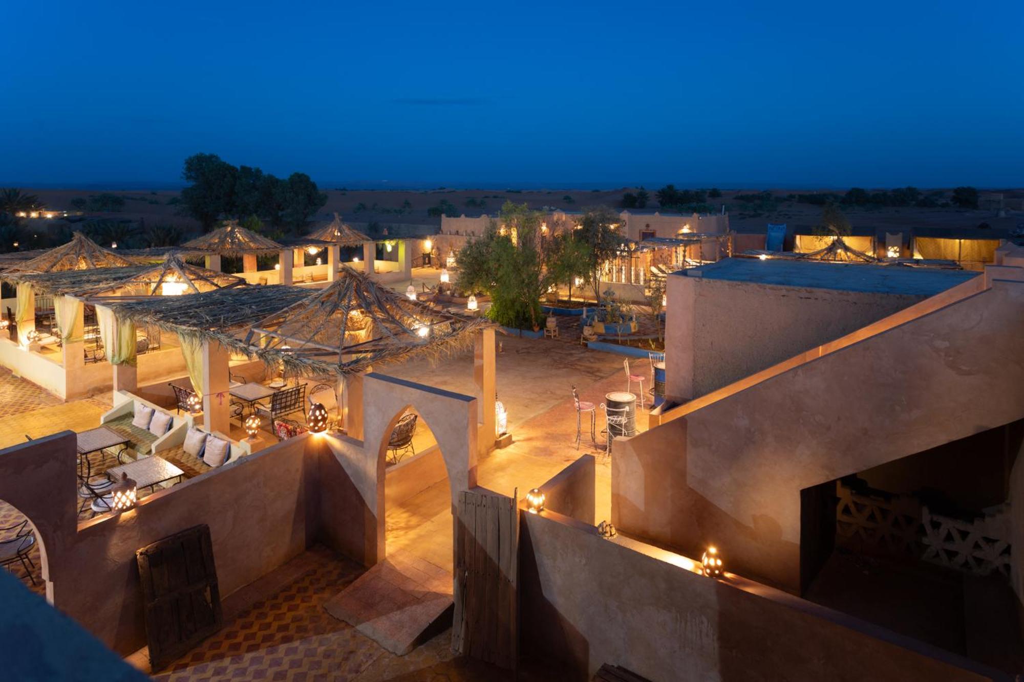 Auberge Sahara Garden Lac Yasmins Esterno foto