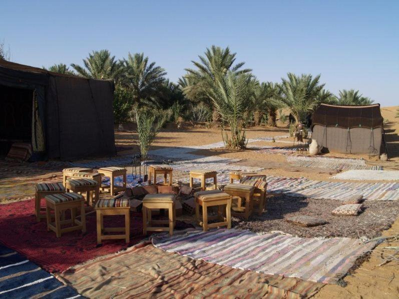 Auberge Sahara Garden Lac Yasmins Esterno foto