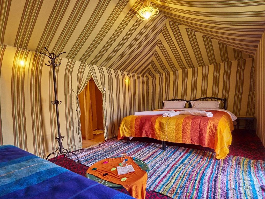 Auberge Sahara Garden Lac Yasmins Esterno foto