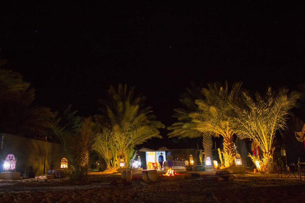 Auberge Sahara Garden Lac Yasmins Esterno foto