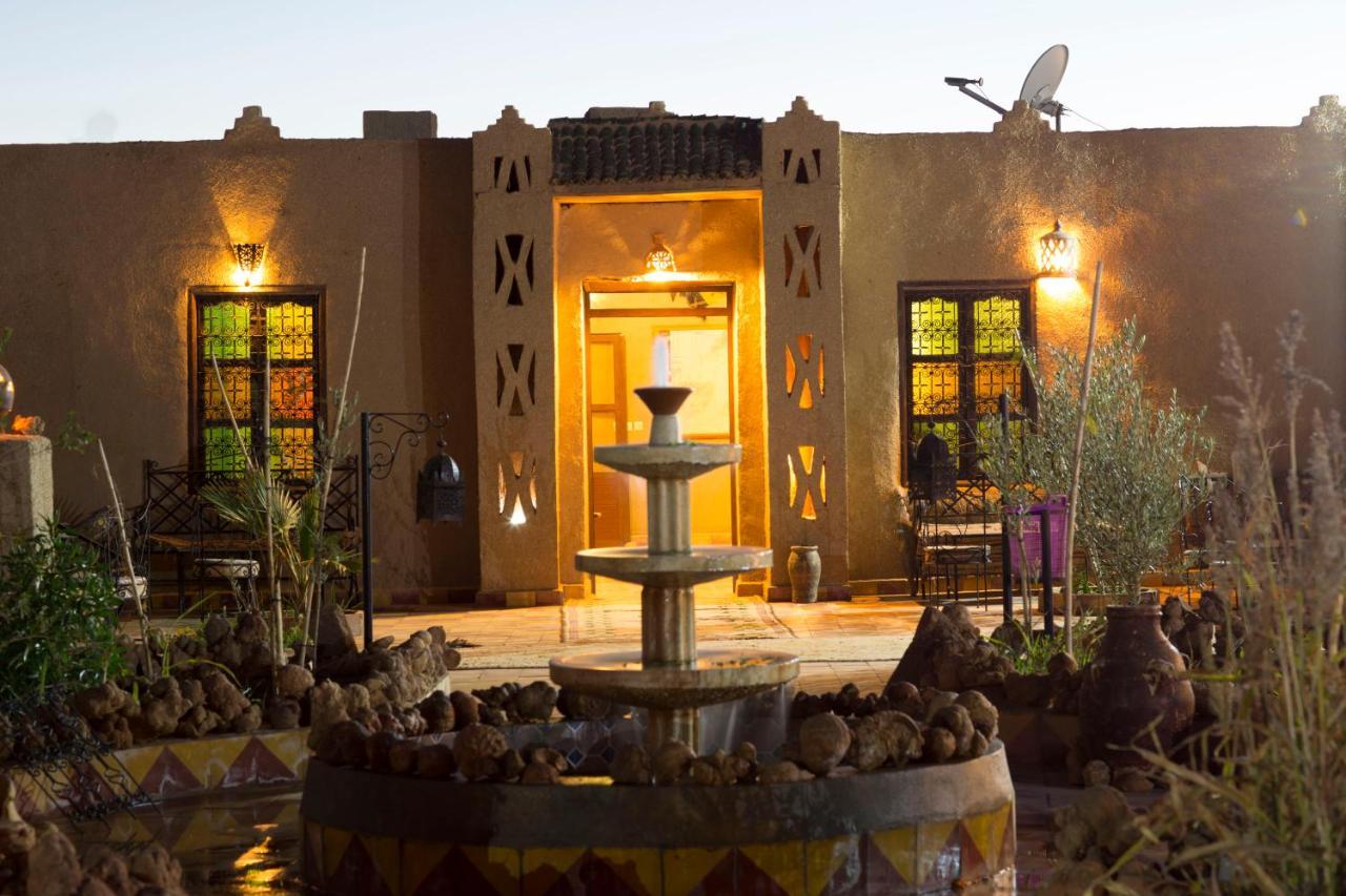 Auberge Sahara Garden Lac Yasmins Esterno foto