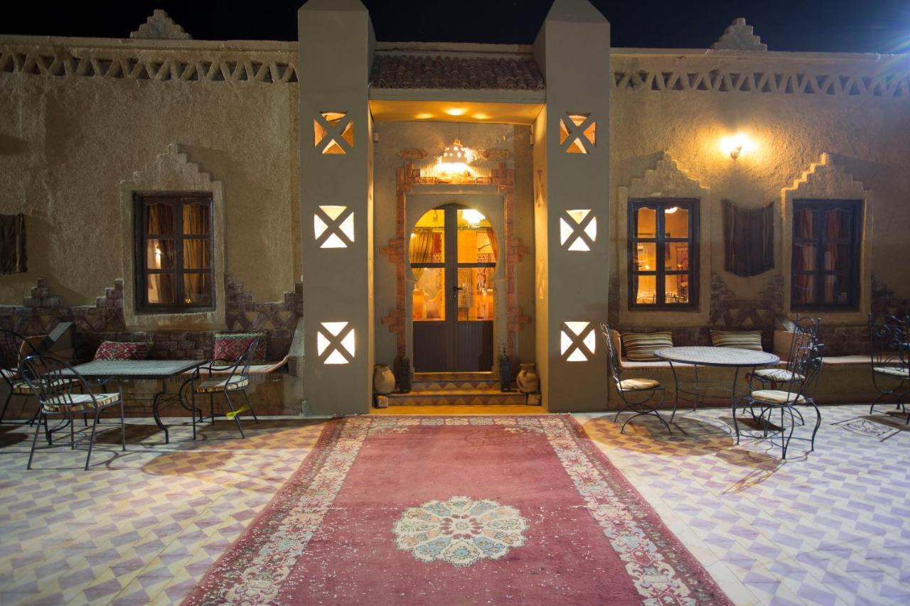 Auberge Sahara Garden Lac Yasmins Esterno foto
